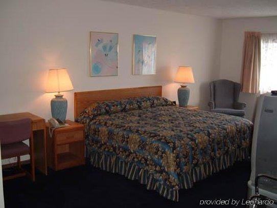 Sky Lodge Inn & Suites - Delavan Cameră foto